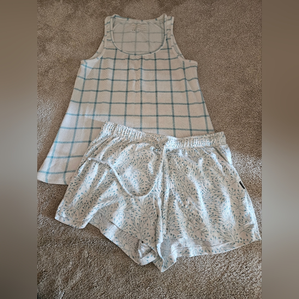 Eddie Bauer Pajama Set, Size Small, Blue Floral And Checker